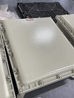 Tùy chỉnh hợp kim nhôm ATEX Ex proof hộp kết nối với SS304& 316 vật liệu G3/4 Cáp nhập cho nhà máy lọc dầu