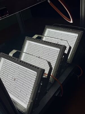 Đèn chiếu sáng chống nổ đèn LED bóng đèn 10-400W góc chùm đèn LED 120 độ ATEX / IECEx
