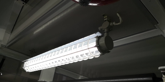 Đèn ống huỳnh quang chống nổ với hợp kim nhôm 18W 36W IP66 Atex Đèn tuyến chống nổ