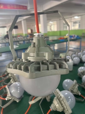 Ánh sáng LED chống nổ trong nhà / ngoài trời Lớp phủ anodizing Nhiệt độ màu 6000K