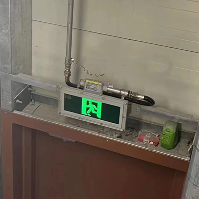 Ánh sáng ra ngoài khẩn cấp chống nổ Phạm vi điện áp rộng 90-300V An toàn và bền cho các địa điểm nguy hiểm