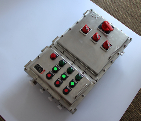IP65 Hộp bảng bảo vệ nổ với lớp phủ bột kết thúc nhôm ≤225A tấm chống nổ điện áp