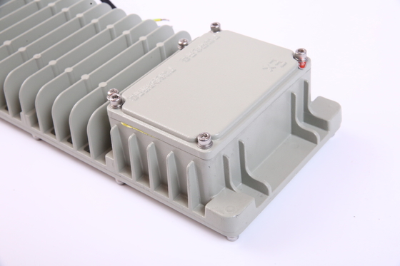 Chất liệu chống ăn mòn tốt Khám đèn huỳnh quang chống nổ Khám đèn LED hiệu suất 100lm / w