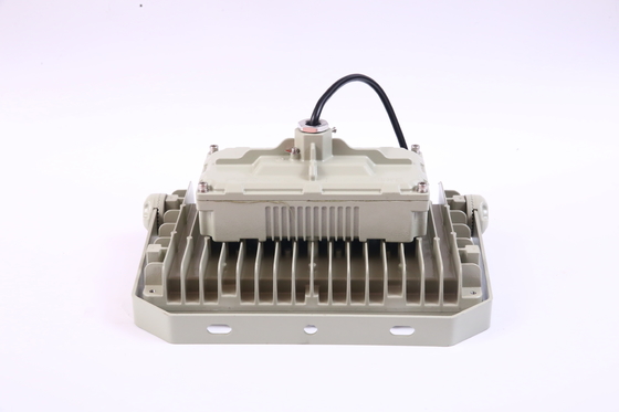 Đèn đèn LED chống nổ AC100-277V điện áp 50w và mức độ bảo vệ IP66 cho khí dầu mỏ và khu vực công nghiệp