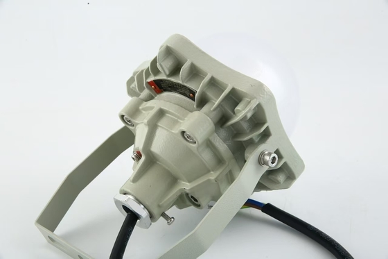 Đèn vòm cao chống nổ cho khu vực1/2%21/22, GYD8201-DG 30-50W AC220V,50/60Hz,IP66