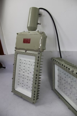 100W 130lm/W Đèn chống nổ Đèn đèn ngoài trời chống nước độ cứng cao Đèn hoạt động quy mô lớn