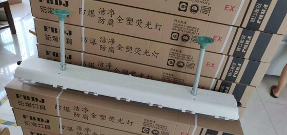 220 V 100lm / W 9w Đèn thẳng chống nổ 50000h