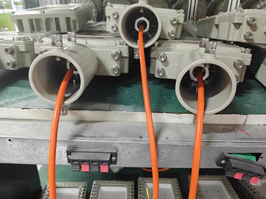 5700K đèn LED chống nổ cho khu vực công nghiệp dầu khí với ATEX