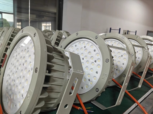 Die Casting Aluminum LED Bay Light với Bracket Mount 50000hrs Thời gian hoạt động