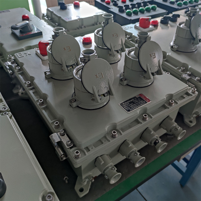 Hộp phân phối chống nổ được chứng nhận ATEX tùy chỉnh cho điện áp nhà máy lọc dầu 225A
