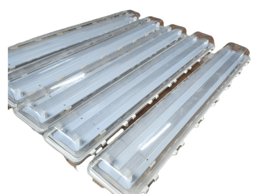 Ống đèn LED tuyến tính chống ăn mòn chống nổ cho khu vực dầu mỏ sân bay hóa chất công nghiệp Div1