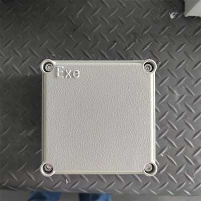 Máy phun điện tĩnh 4 " 1" hộp kết nối chống nổ tròn ATEX IECEx lớp I Div 1 II B II C IP66 Được đánh giá cho các vị trí nguy hiểm khí dầu