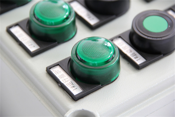 ATEX Cửa sổ kiểm soát trạm chống nổ Bảng điều khiển công nghiệp cho khu vực nguy hiểm1 Đèn chống cháy 10A AC220v