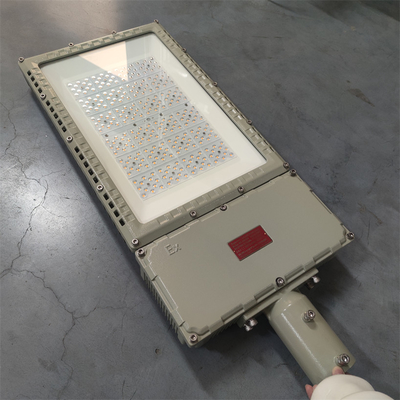 IP66 Đèn đèn LED ngoài trời chống nổ được chứng nhận bởi ATEX IECEx CNEX Lý tưởng cho các nền tảng ngoài khơi Nhà máy lọc dầu Nhà máy nguy hiểm