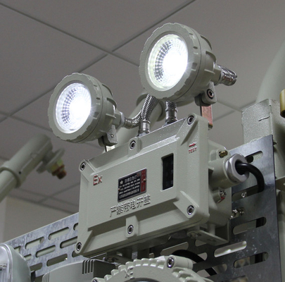 Đèn khẩn cấp chống cháy nổ ATEX gắn trần với pin Ni-Cd và thấu kính phản xạ