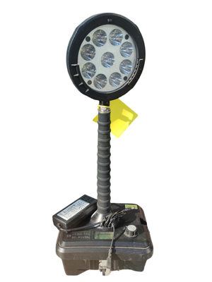 Khu vực 1 Offshore Onshore Kháng nổ Đèn làm việc LED di động Toàn bộ nhựa GRP 100-295VAC Đối với môi trường nguy hiểm dầu mỏ