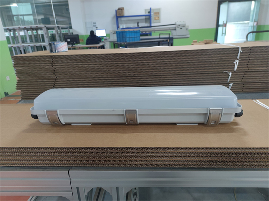 2*18w/2*36w Áo huỳnh quang chống nổ IP66 WF2 Mức độ bảo vệ CRI cao Ra≥70