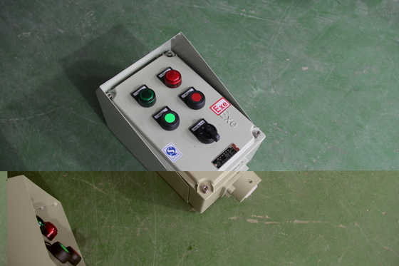 Bảng dán sợi quang chống nổ. IP66 WF2. Hộp phân phối điều khiển năng lượng chống cháy cho thiết bị nặng.