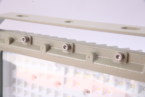 Đèn đèn LED chống nổ 50 ′′ 240W có thể tùy biến ∙ CREE Chips ∙ ATEX được chứng nhận cho các khu vực nguy hiểm