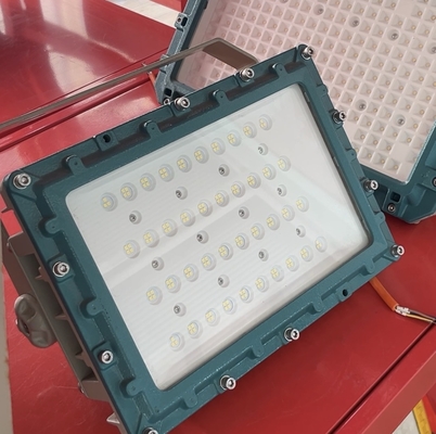 Đèn pha LED chống cháy nổ ATEX/IECEx – 50W, 150W & 200W, Chống nước IP66 cho Khu vực nguy hiểm Zone 1/2 & Zone 21/22