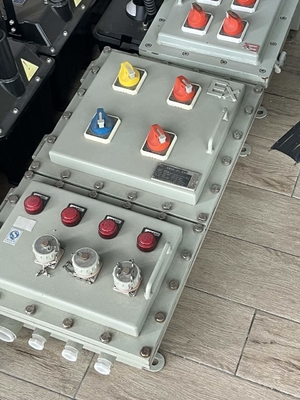 Bảng điều khiển chống nổ IIC T4  Ống phân phối chống cháy cho các khu vực nguy hiểm