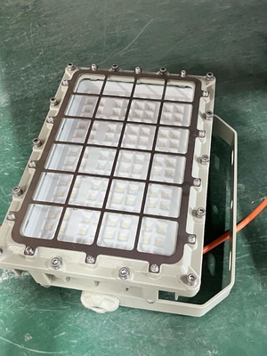 Ánh sáng LED chống nổ chống nước ATEX/IECEx cho các địa điểm nguy hiểm 50W / 150W / 200W Đèn công nghiệp