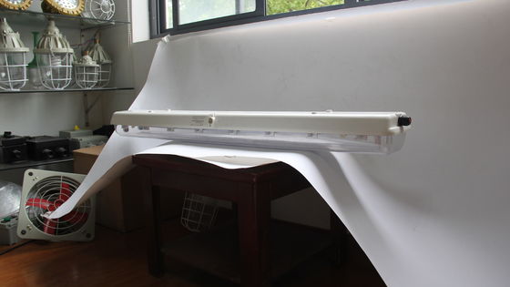 Đèn LED tuyến tính chống cháy nổ dòng BYS với chứng nhận ba - Thiết bị LED cho khu vực nguy hiểm được phê duyệt ATEX/IECEx/CNEX, xếp hạng IP66, Bảo hành 5 năm, Công suất và Kích thước tùy chỉnh