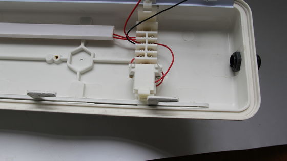 Đèn LED tuyến tính chống cháy nổ dòng BYS với chứng nhận ba - Thiết bị LED cho khu vực nguy hiểm được phê duyệt ATEX/IECEx/CNEX, xếp hạng IP66, Bảo hành 5 năm, Công suất và Kích thước tùy chỉnh
