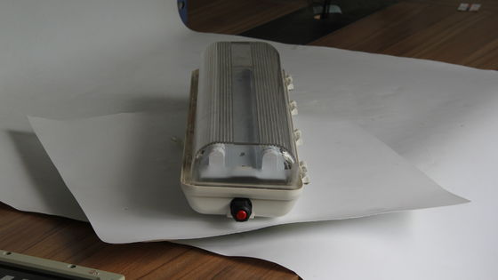 Đối với các khu vực nguy hiểm Các nhà máy hóa chất dầu khí khai thác mỏ Các cơ sở biển chống nổ Ánh sáng LED tuyến tính Hạng công nghiệp IP66 Ánh sáng Thiết kế tiết kiệm năng lượng giảm độ bền 0,6/1,2m ATEX/IECEx/CNEX