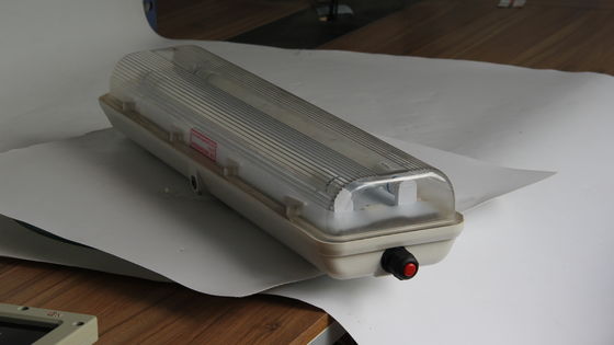 Đối với các khu vực nguy hiểm Các nhà máy hóa chất dầu khí khai thác mỏ Các cơ sở biển chống nổ Ánh sáng LED tuyến tính Hạng công nghiệp IP66 Ánh sáng Thiết kế tiết kiệm năng lượng giảm độ bền 0,6/1,2m ATEX/IECEx/CNEX