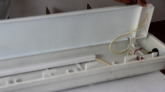 Đèn tuyến tính LED chống cháy nổ chống thấm nước cho giàn khoan dầu, nhà máy hóa chất và trạm xăng – Chứng nhận ATEX/IECEx/CNEX, Tiết kiệm năng lượng, Bền bỉ, Dễ lắp đặt