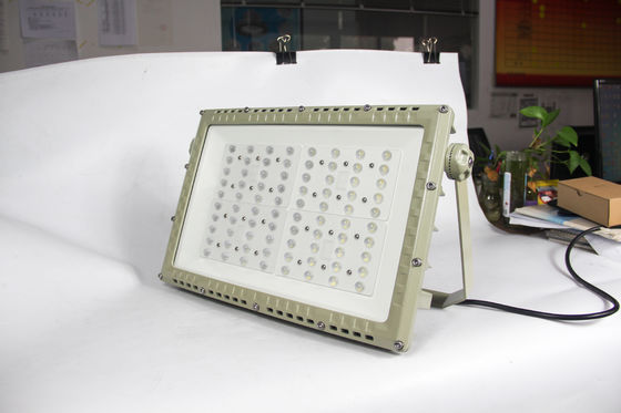 Đèn đường LED chống cháy IECEx 250W ♪ Ánh sáng chống nổ cho dầu, khí và hóa chất