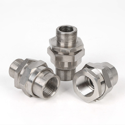 Đầu nối cáp chống xâm nhập IP68 và Dải nhiệt độ -20°C đến 80°C cho khu vực nguy hiểm, dùng trong môi trường khắc nghiệt