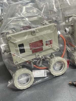 Đèn khẩn cấp chống cháy nổ 180 phút Twin Spot cho Vùng 1/21 Khu vực nguy hiểm được chứng nhận ATEX