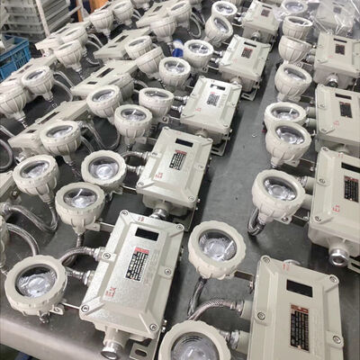 Đèn LED chống cháy nổ Ex Code Ex Db IIC T6 Gb Đèn pha tùy chỉnh Lý tưởng cho giải pháp chiếu sáng khu vực nguy hiểm Zone1 Dầu khí