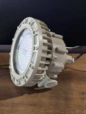 Atex/IECEx Khu vực 1/2/21/22 Chất nổ chống cháy Đèn LED cao 6000k 150w Đèn khai thác mỏ