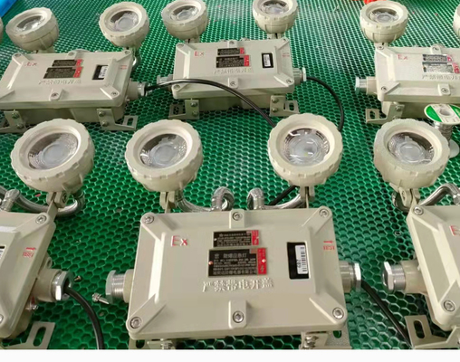 IP66 Industrial Aluminum Alloy đèn LED chống nổ với thời gian khẩn cấp 90 phút
