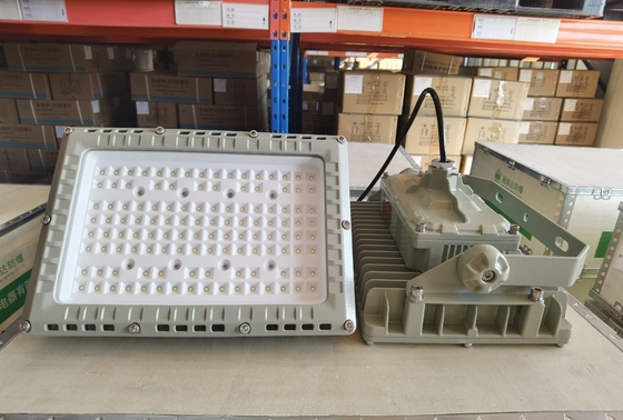 150w Ip66 và 130lumen / Watt đèn LED chống nổ cho Khu vực1,2&amp; Khu vực21,22