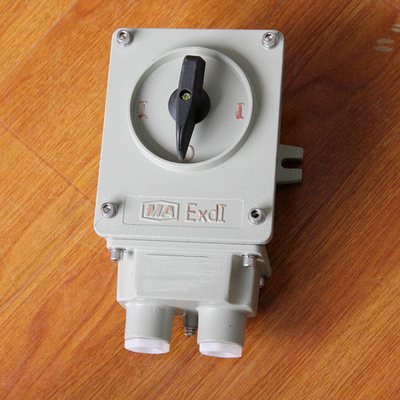 Chuyển đổi chống nổ cấp độ bảo vệ cao IP65 Điện áp 220V/380V