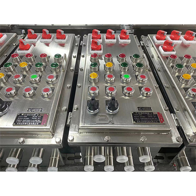 Bảng điều khiển chống cháy ngoài trời với bề mặt phủ bột 2mm Kết thúc ≤225A Điện áp tùy chỉnh